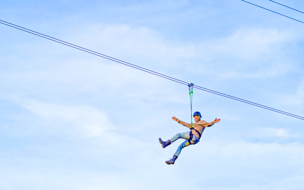 Zipline urbana di Dubai: esperienza emozionante della zipline più lunga del mondo