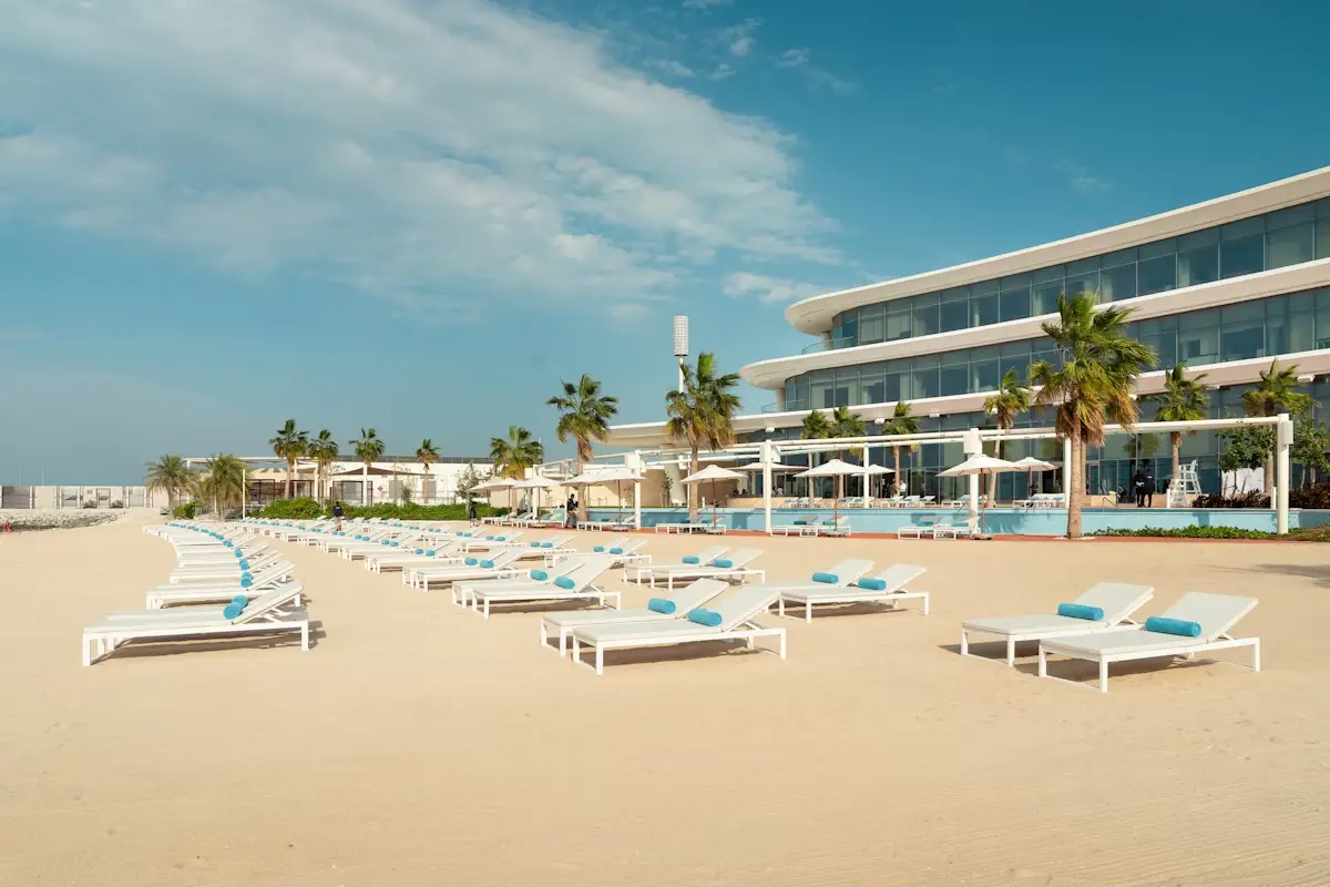 Adresse et emplacement de Azure Beach