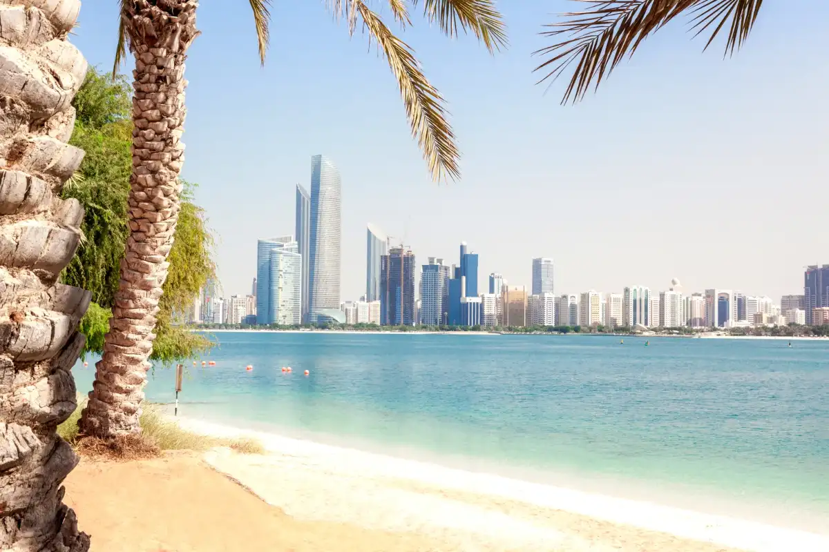 ربيع دبي؛ مزيج من الحرارة والنشاط